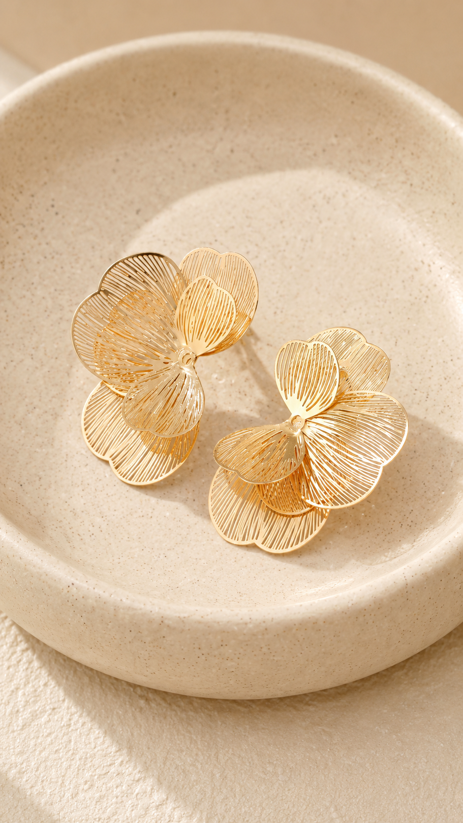 FIORE GOLD FLOWER EARRINGS